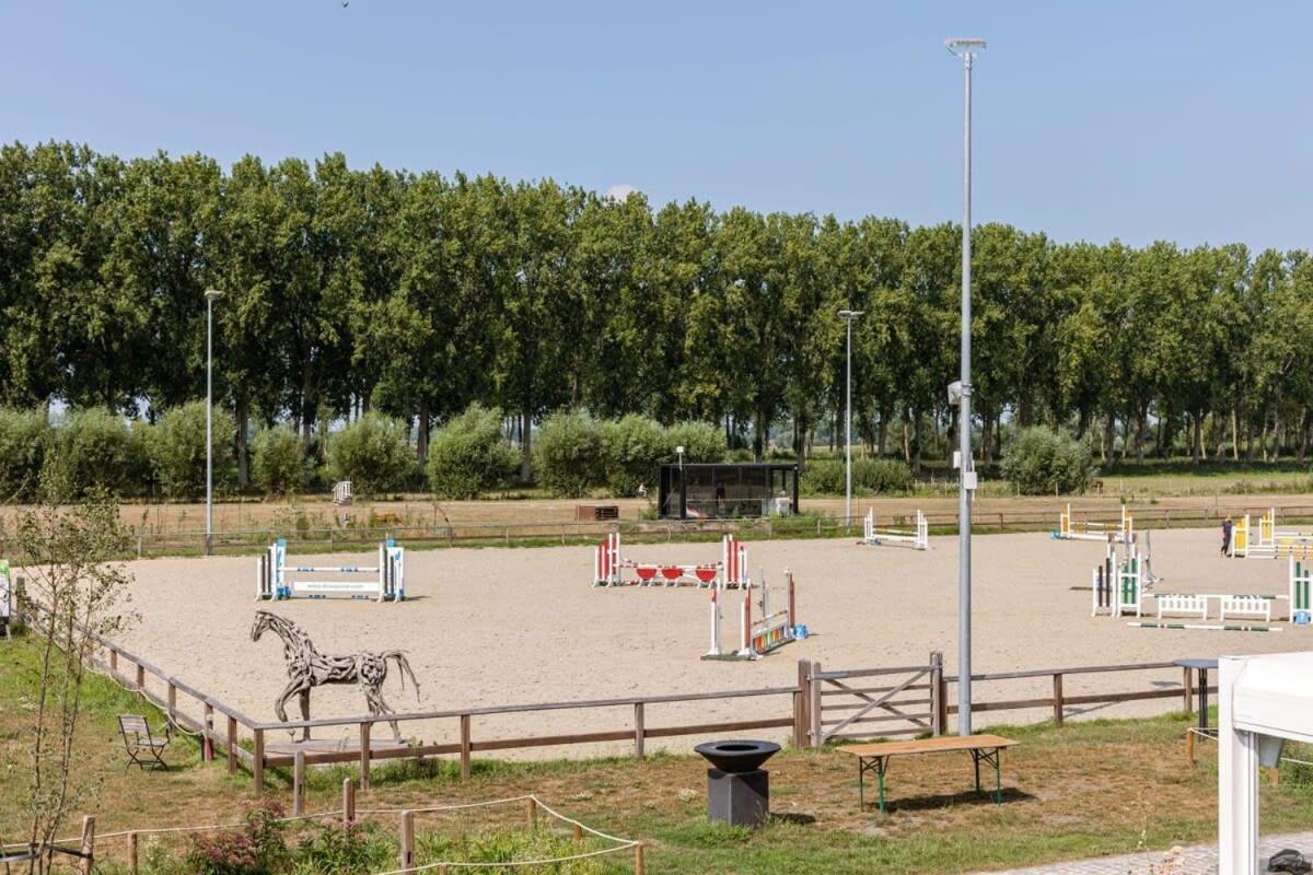 Huswell - Nadia - Family Room At Ranch "De Blauwe Zaal" Bruges Exterior photo